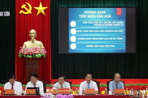Đánh thức 'cổng trời' Hoành Sơn Quan