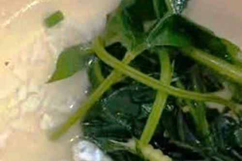 Xác minh phản ánh 'canh rau có sâu' tại bếp ăn sinh viên ở TP. Huế