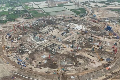 Siêu tiến độ sân vận động lớn nhất hành tinh: Dự kiến hoàn thành chỉ trong 20 tháng, lập kỷ lục của mọi kỷ lục thế giới