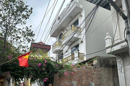Hơn 100 hộ dân chờ sổ đỏ suốt 27 năm dù chính quyền đã giao đất, thu tiền