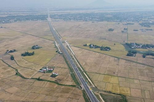 Tận thấy hai tuyến cao tốc Bắc - Nam qua Đắk Lắk vừa thông xe