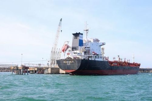 BSR xuất bán lô xăng E10 RON95 đầu tiên bằng đường biển