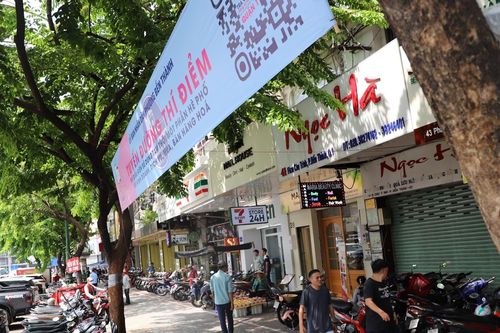 Sau 2 năm thu phí vỉa hè, TPHCM kiến nghị thêm thẩm quyền quản lý