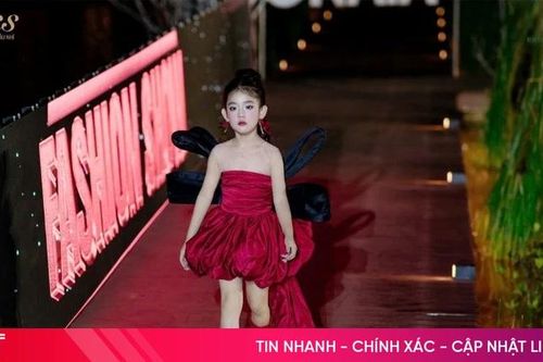 Mẫu nhí Hà Tĩnh tỏa sáng trên sàn diễn catwalk