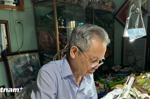 Giữ hồn nghề thêu Minh Lãng giữa vòng xoáy hiện đại hóa