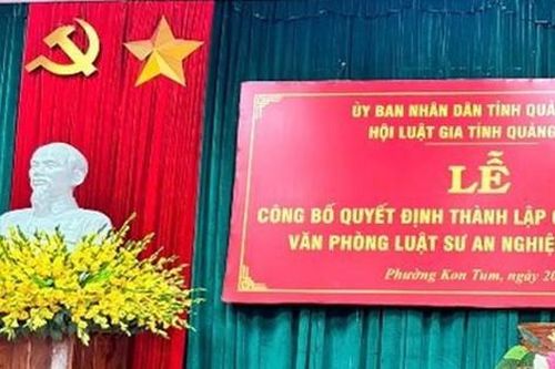 Hội Luật gia tỉnh Quảng Ngãi đẩy mạnh tuyên truyền, phổ biến pháp luật trên địa bàn phường Kon Tum