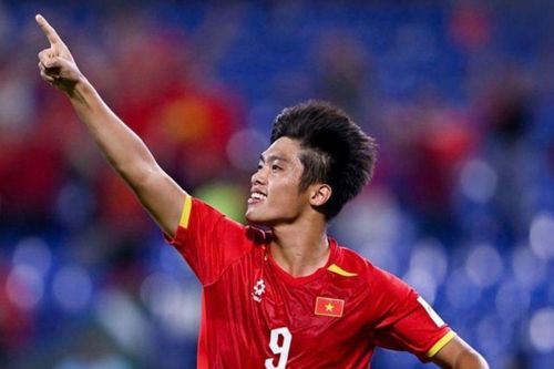 'Vua giải trẻ' Nguyễn Quốc Việt, tài năng dị biệt của bóng đá Việt Nam
