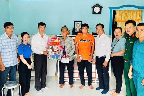 Sau mỗi cuộc gặp với dân