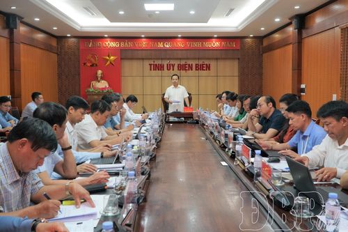 Thường trực Tỉnh ủy giao ban với các cơ quan cấp tỉnh