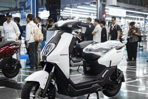 Xe máy điện Honda ICON e: Đối mặt áp lực giảm giá sâu tại Việt Nam
