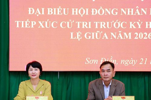 Phó Bí thư Tỉnh ủy, Chủ tịch Ủy ban MTTQ Việt Nam tỉnh Lâm Đồng Phạm Thị Phúc tiếp xúc cử tri xã Sơn Điền