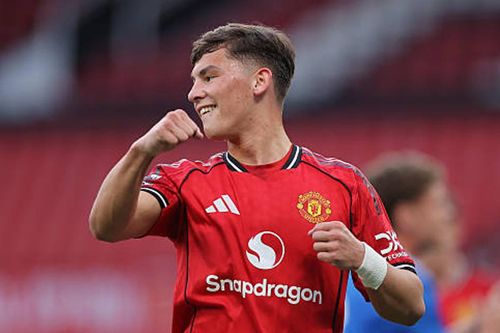 Man Utd và kế hoạch cho mượn Shea Lacey: Nước đi chiến thuật để mài giũa báu vật hành lang cánh
