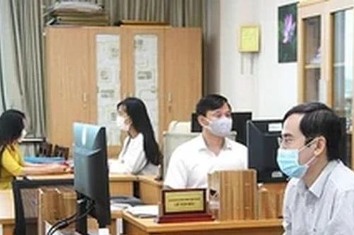 Phó Chủ tịch UBND xã có thể xếp ngạch chuyên viên chính
