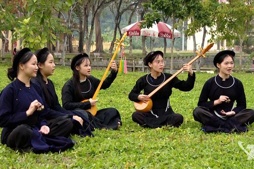 Trao truyền giá trị văn hóa truyền thống cho thế hệ trẻ