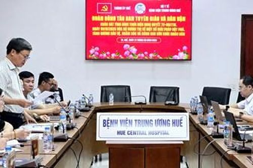 Khảo sát tình hình thực hiện Nghị quyết 72-NQ/TW tại Bệnh viện Trung ương Huế