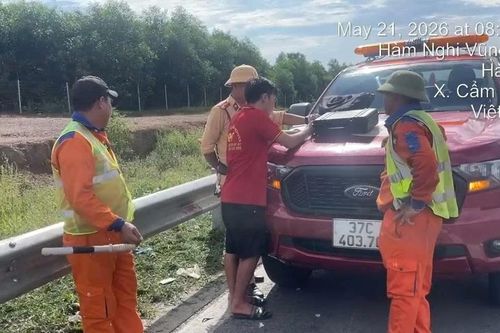 Tài xế chạy xe tải ngược chiều trên cao tốc vì... chưa tỉnh ngủ