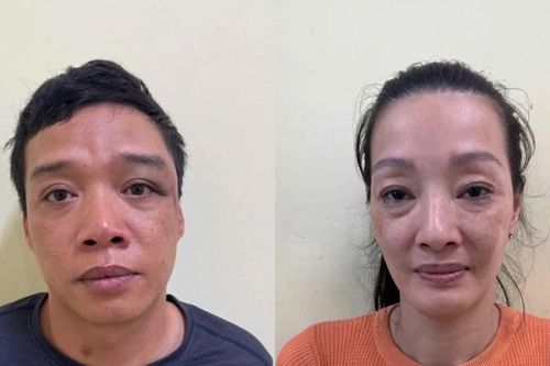 Tạm giữ 5 đối tượng dùng dao truy đuổi nhau tại quán bia ở Giảng Võ