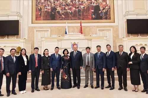 Tăng cường quan hệ hữu nghị hợp tác giữa Hà Nội và Saint Petersburg (Liên bang Nga)