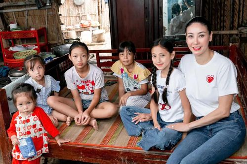 Hoa hậu Hà Kiều Anh: Trẻ em cần được lắng nghe và thấu hiểu