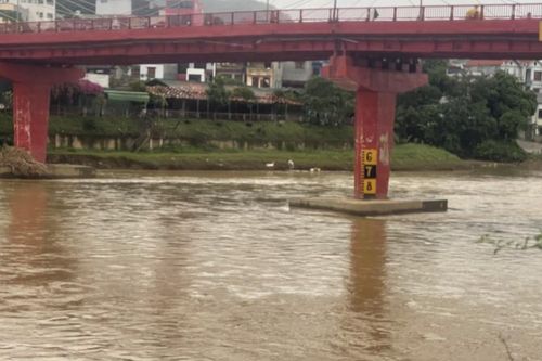 Mực nước sông Bằng, sông Hiến dâng do mưa lớn