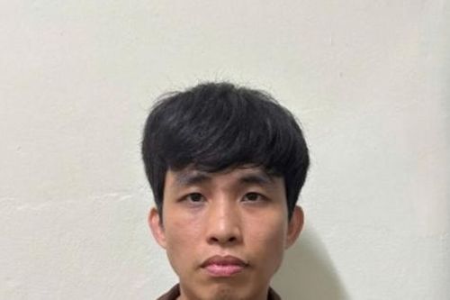 Tạm giữ nhóm đối tượng gây rối trật tự công cộng trên phố Huế