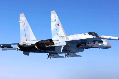 Tiêm kích chiếm ưu thế trên không Su-35S Nga áp sát trinh sát cơ Anh, căng thẳng gia tăng tại biển Đen