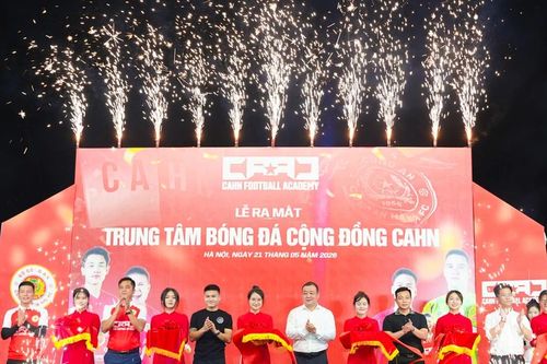 CLB Công an Hà Nội ra mắt Trung tâm bóng đá cộng đồng