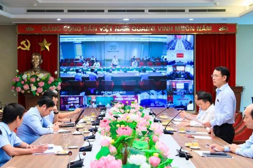 Lãnh đạo Thành ủy Hà Nội yêu cầu hoàn thành GPMB các dự án cầu vượt sông Hồng trước ngày 30-5