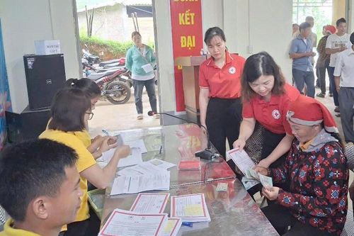 Người dân xã vùng cao Cốc San được hỗ trợ phục hồi sinh kế sau bão lũ
