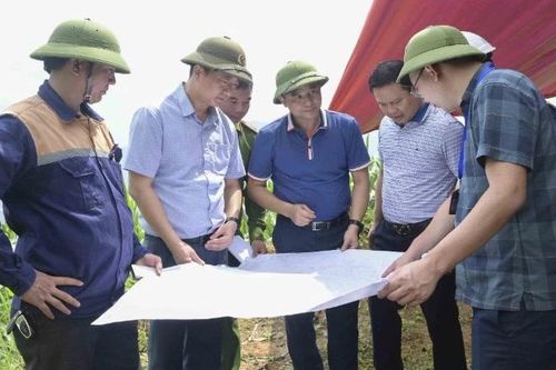 Khôi phục mốc ranh giới dự án khai thác mỏ đồng Tả Phời