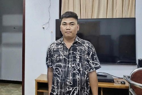 Quay về quy án