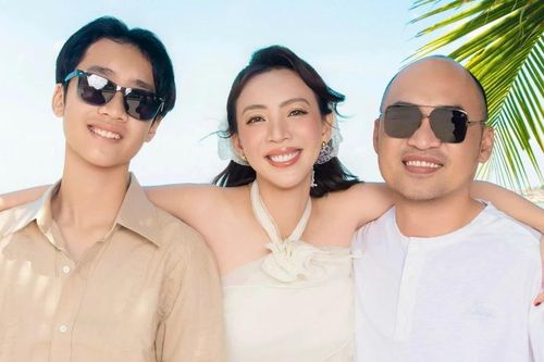 Con trai Thu Trang - Tiến Luật không áp lực vì bố mẹ nổi tiếng
