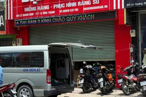 TPHCM: Cảnh sát xuất hiện tại loạt phòng khám nha khoa liên quan vụ ly hôn nghìn tỷ