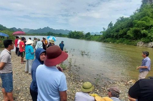Phú Thọ: Rủ nhau tắm sông, một học sinh lớp 10 bị mất tích