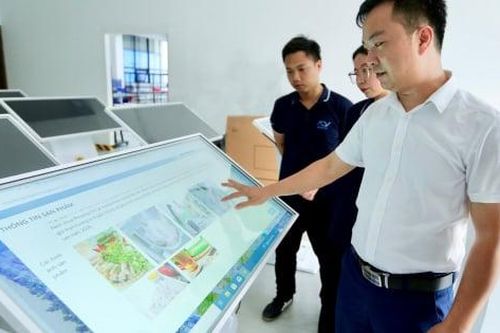 Kiosk thông minh mở rộng 'cánh cửa số', nâng tầm quảng bá sản phẩm OCOP xứ Thanh