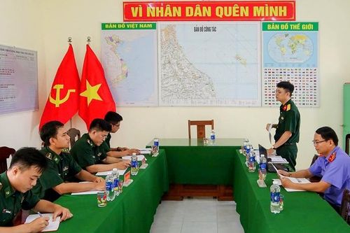 VKSND khu vực 10, TP Đà Nẵng phối hợp trực tiếp kiểm sát tại Đồn Biên phòng Cửa Đại