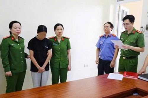 Phê chuẩn khởi tố 2 nữ sinh hành hung bạn học, quay clip phát tán lên mạng xã hội