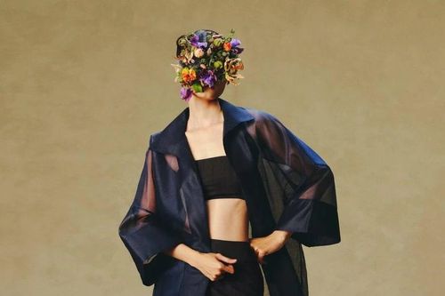 Vietnam International Fashion Week 2026 lần đầu chọn gương mặt mới khai màn