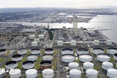 IEA: Thị trường dầu mỏ đối mặt nguy cơ thiếu hụt nghiêm trọng