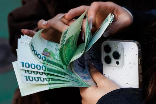 Lý do đồng won Hàn Quốc suy yếu dù thị trường chứng khoán tăng kỷ lục