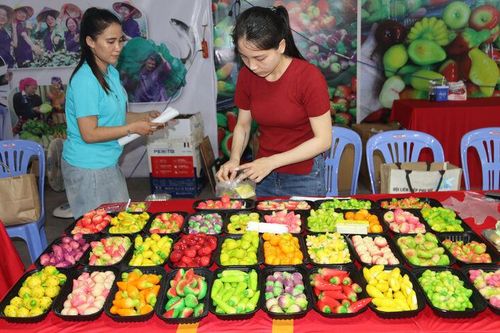 Bánh quê níu lòng người