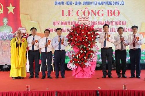 Bí thư Tỉnh ủy Bắc Ninh Nguyễn Hồng Thái dự lễ đón nhận Bằng công nhận Bảo vật quốc gia Tượng Phật Mẫu Man Nương