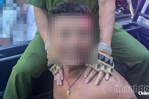Khống chế đối tượng gây rối trật tự công cộng