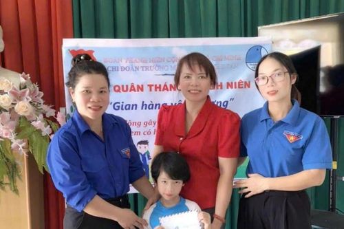 Nữ Bí thư chi đoàn và hành trình lan tỏa yêu thương