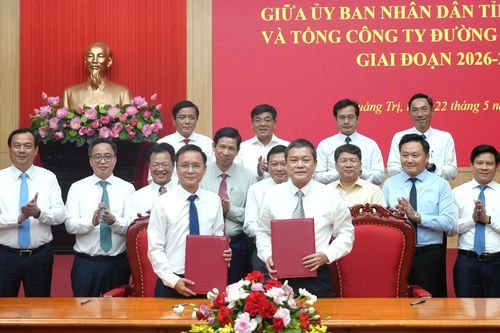 Quảng Trị ký kết hợp tác với Tổng Công ty Đường sắt Việt Nam, phát triển tàu du lịch liên vùng
