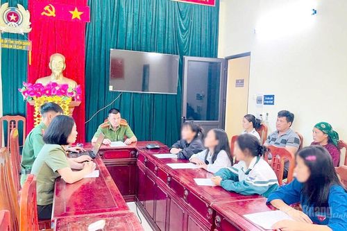 Ngăn chặn kịp thời 4 học sinh nữ sập bẫy 'việc nhẹ, lương cao'