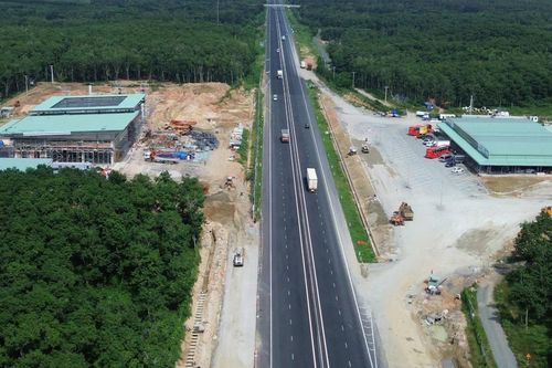 Bộ Xây dựng cảnh báo chậm tiến độ hạng mục bổ sung cao tốc Phan Thiết - Dầu Giây