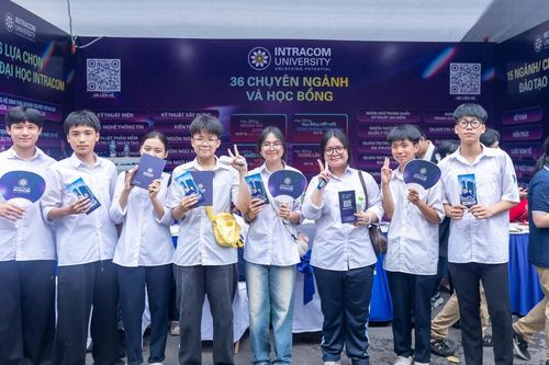 Tuyển sinh đại học 2026: Áp lực chọn ngành và nỗi sợ 'đặt nhầm nguyện vọng'