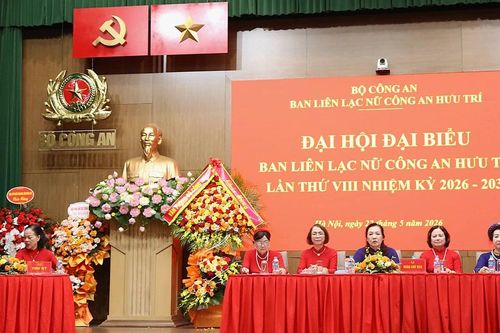 Phát huy bản lĩnh, sự gương mẫu, nhân văn của nữ Công an hưu trí