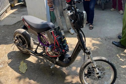 Cần xử lý nghiêm với tình trạng 'độ chế' xe điện